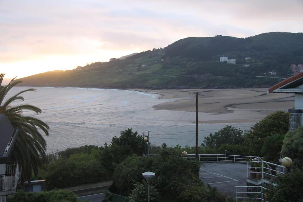 Kurtzieta Beach Mundaka Bagian luar foto
